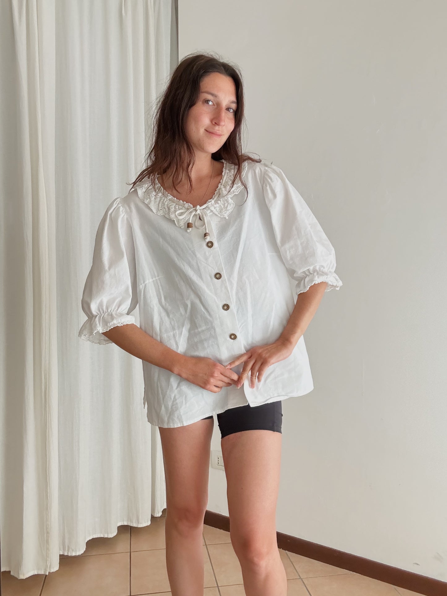 Camicia bianca romantica 54