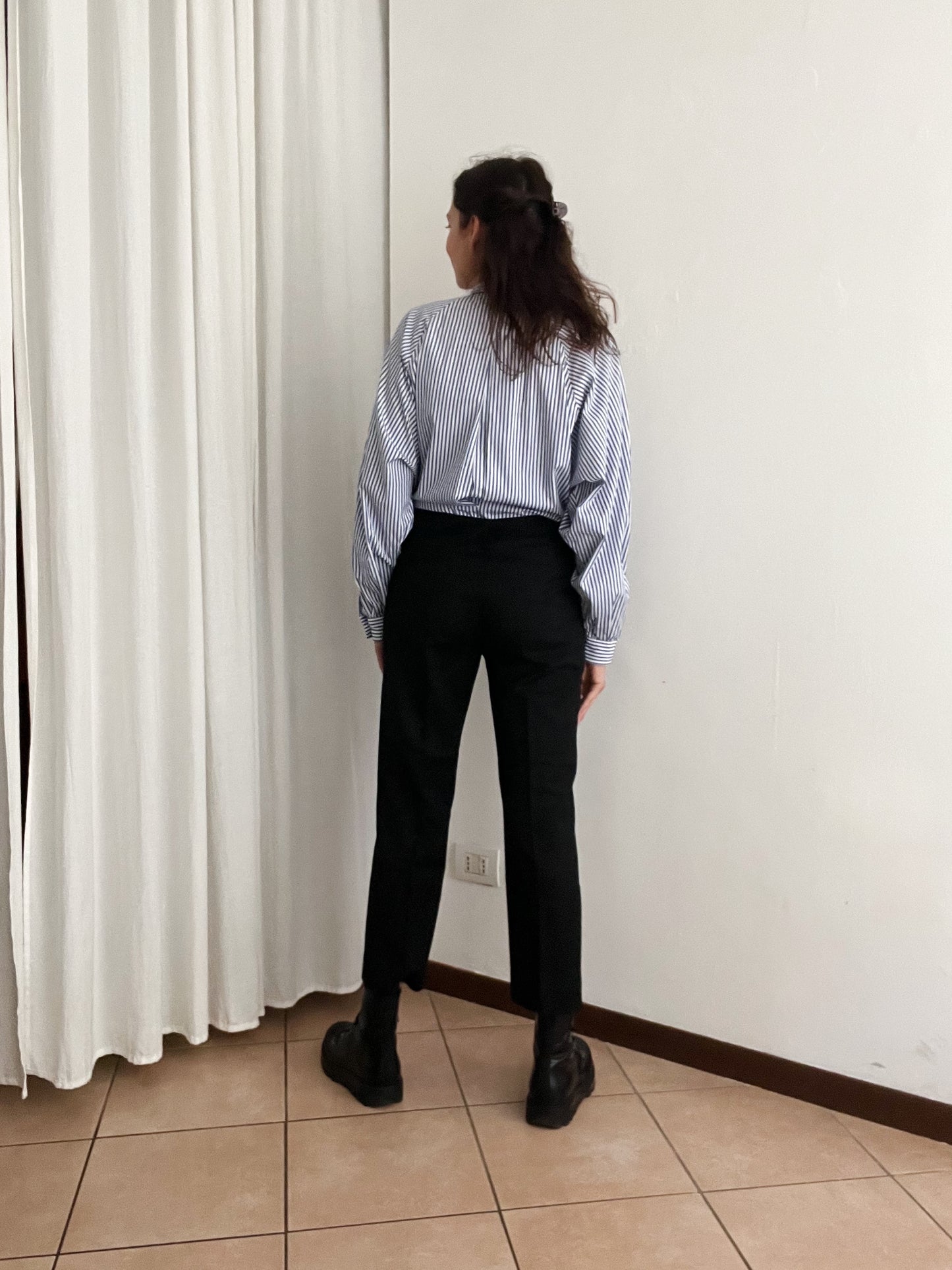 Pantaloni lana neri 44
