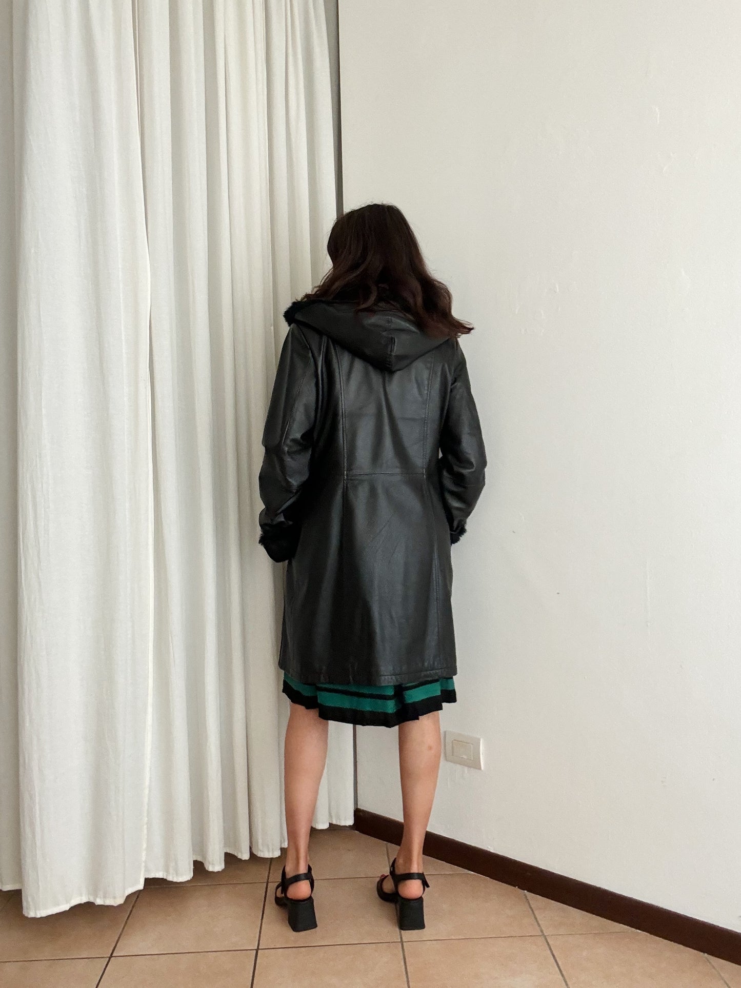 Giacca in pelle e pelliccia nera L