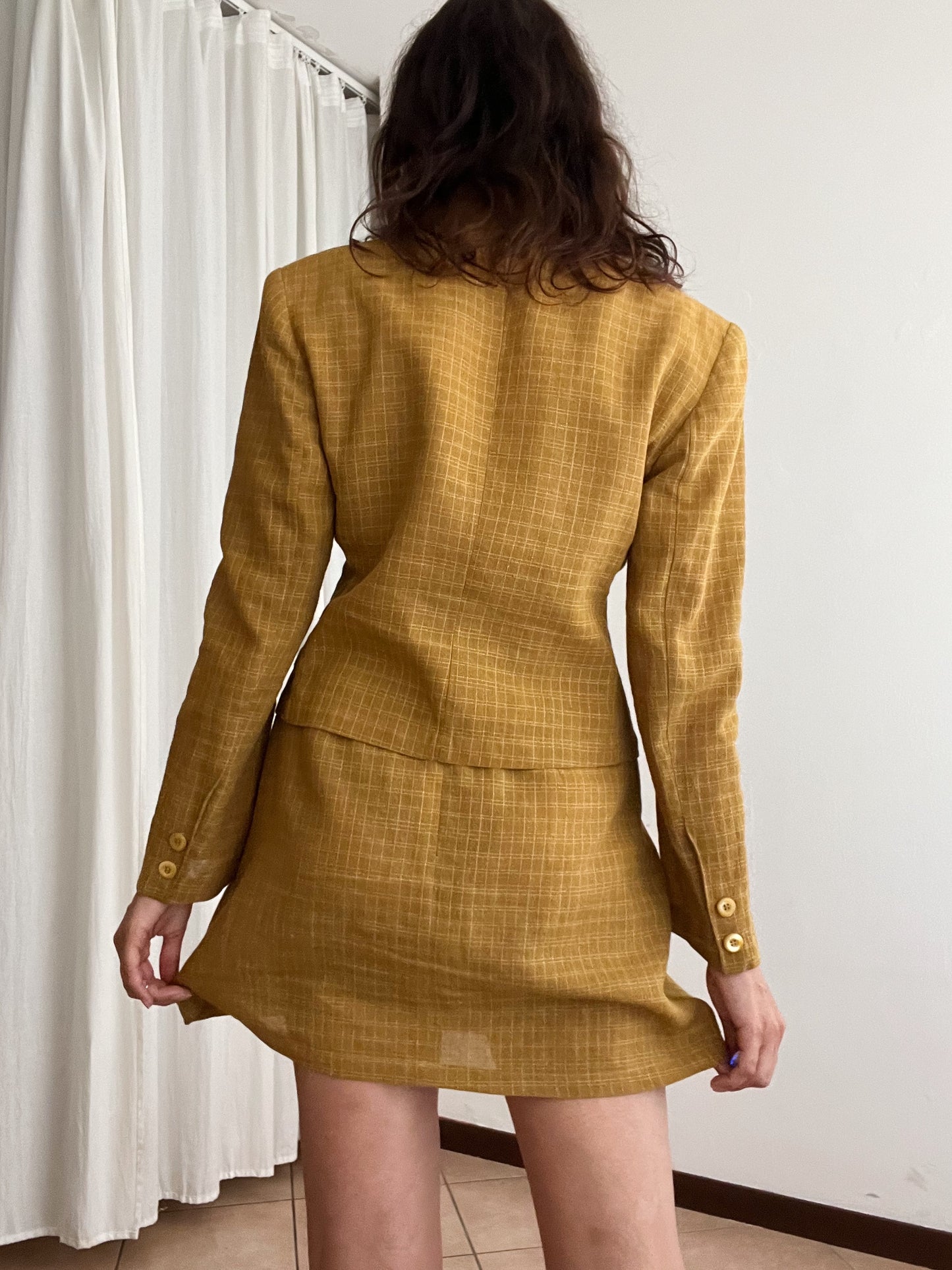 Completo vintage ocra 44