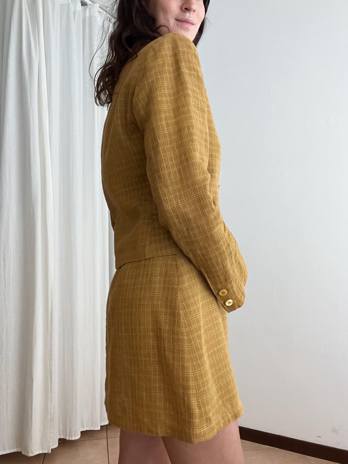 Completo vintage ocra 44