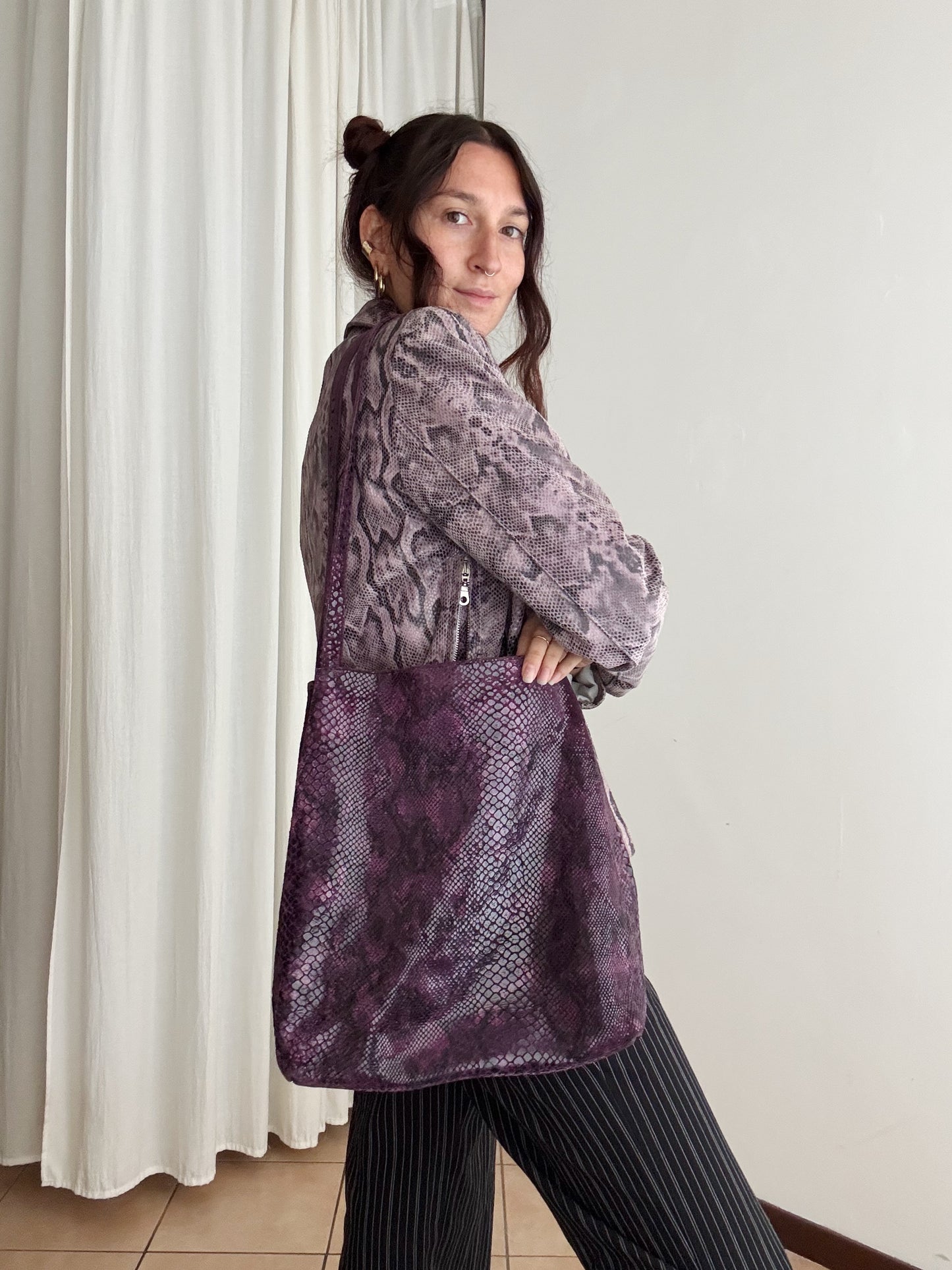 Borsa pitonata viola