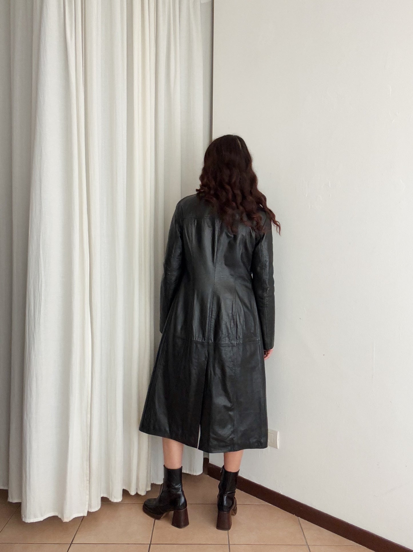 Giacca in pelle lunga nera 42