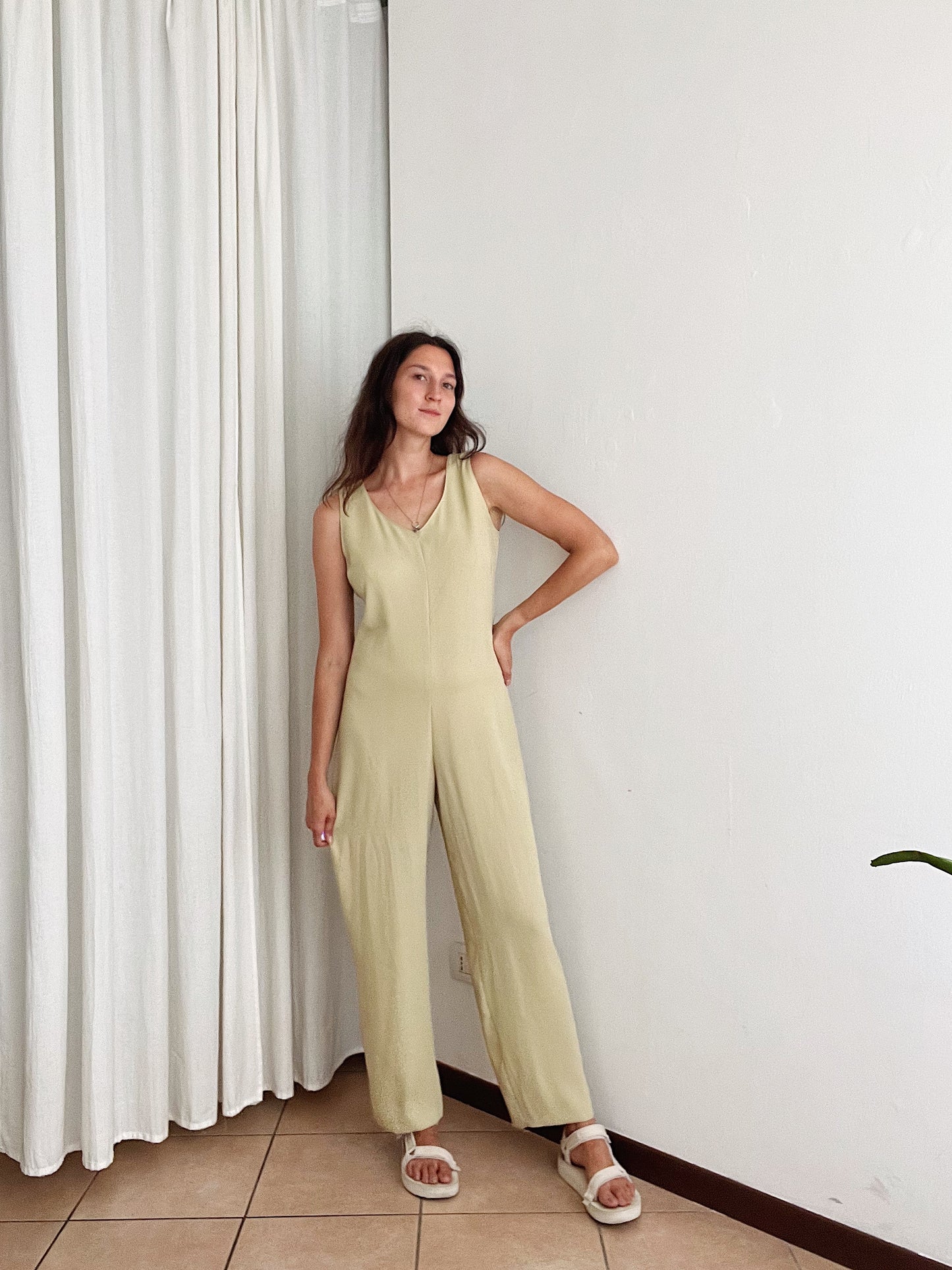 Tuta nuova beige M/L