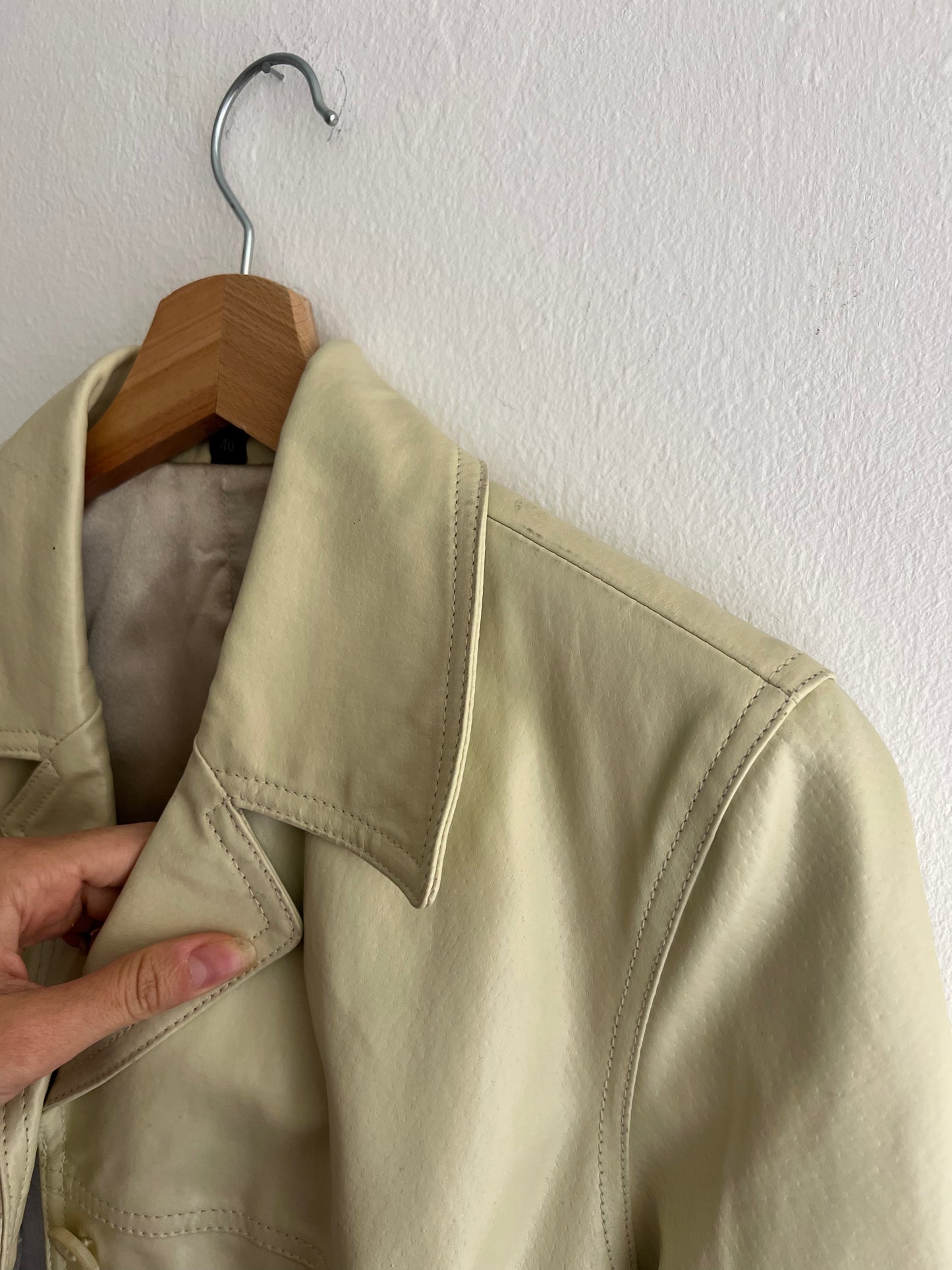 Giacca in pelle burro 40