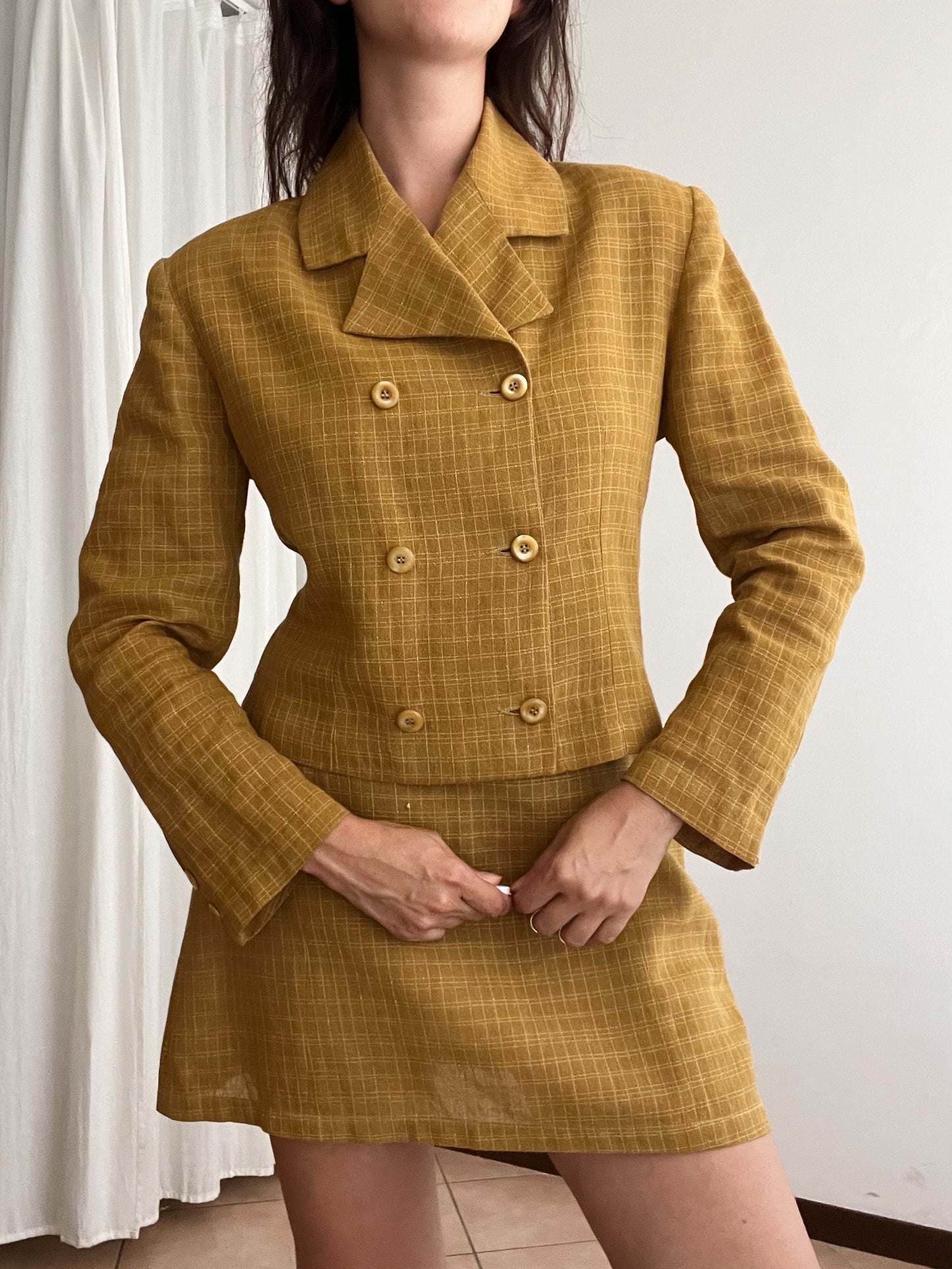 Completo vintage ocra 44