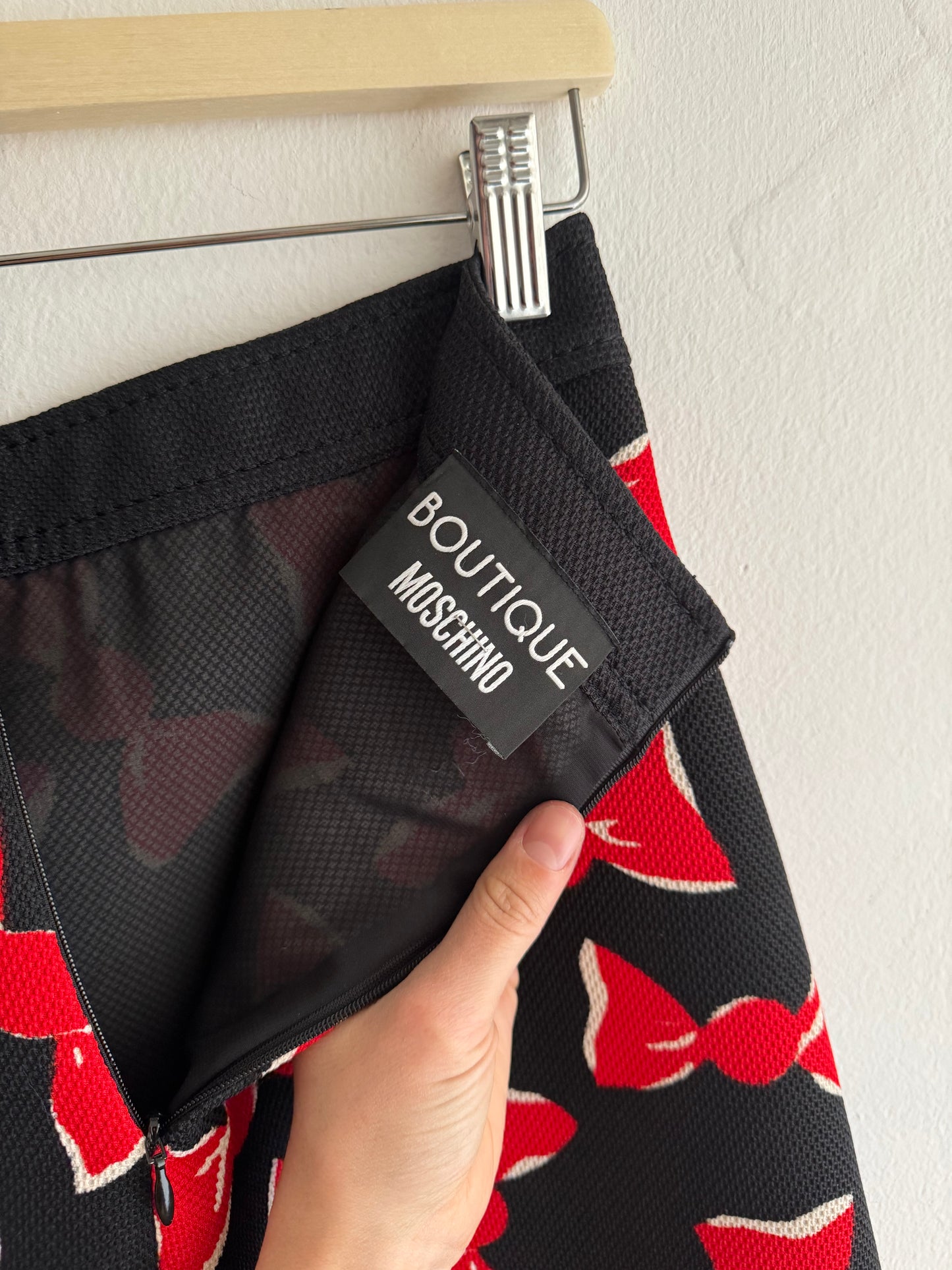 Gonna Boutique Moschino 38