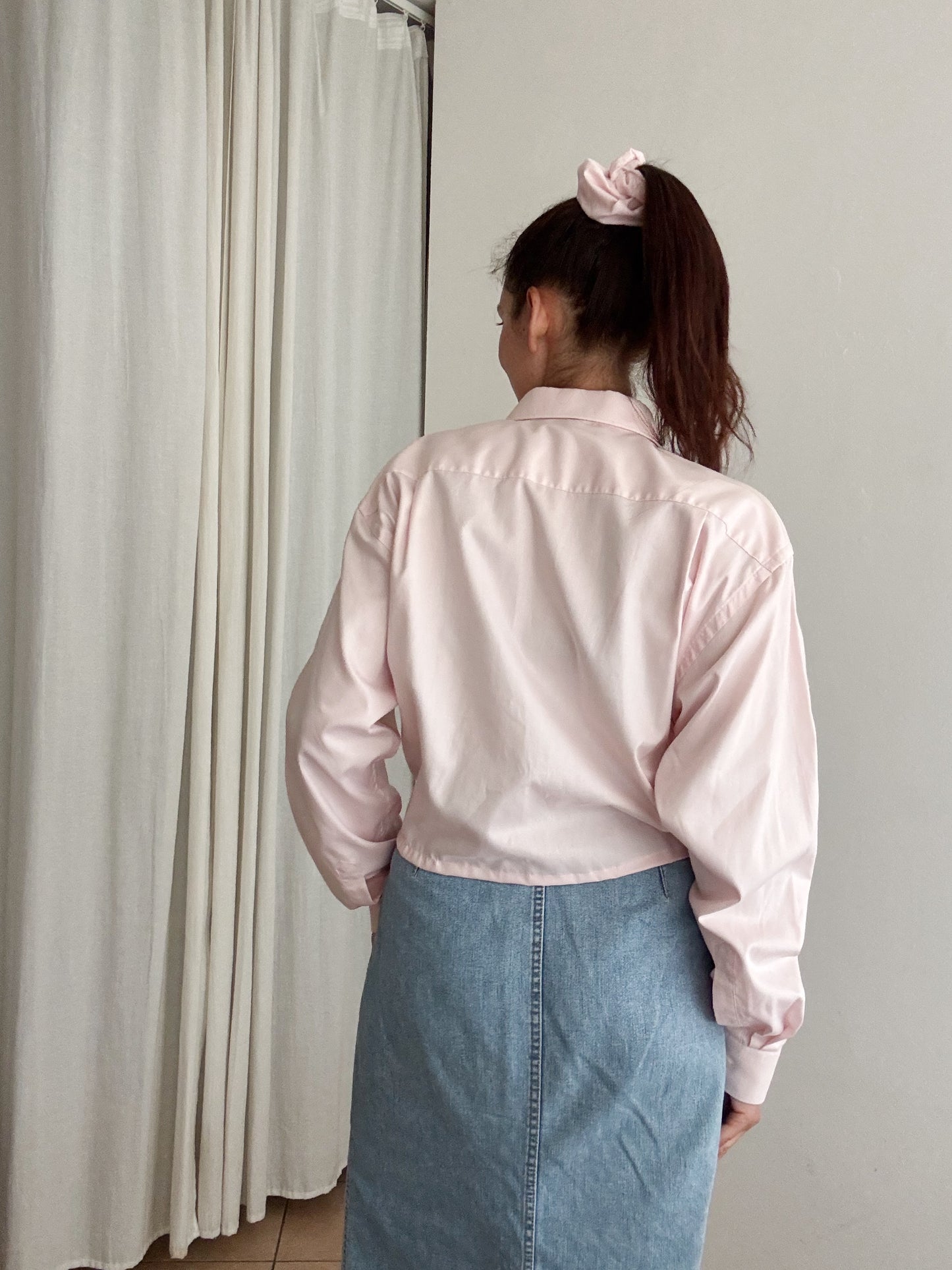 Crop + scrunchie rosa