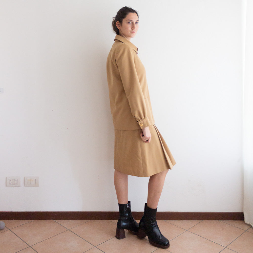 Completo beige 42
