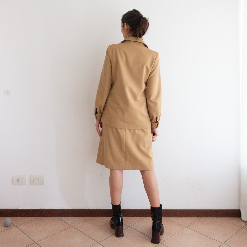 Completo beige 42