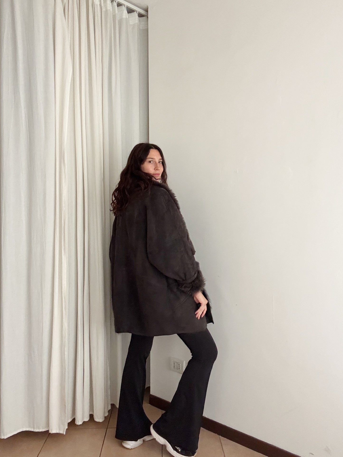 Montone grigio marrone 48