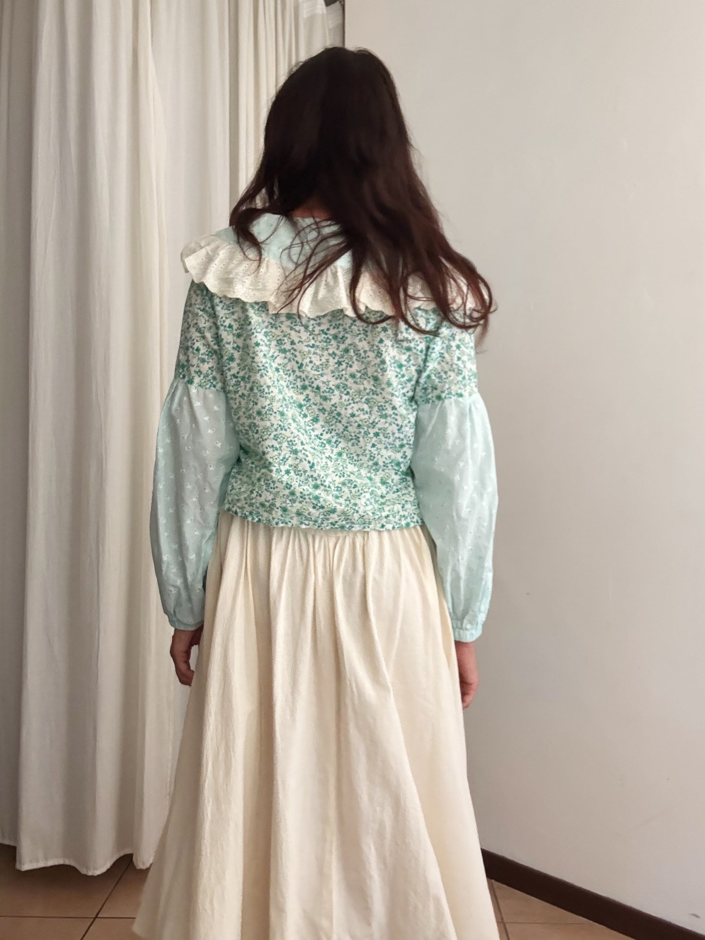 Camicia con maxi colletto e maniche M/L