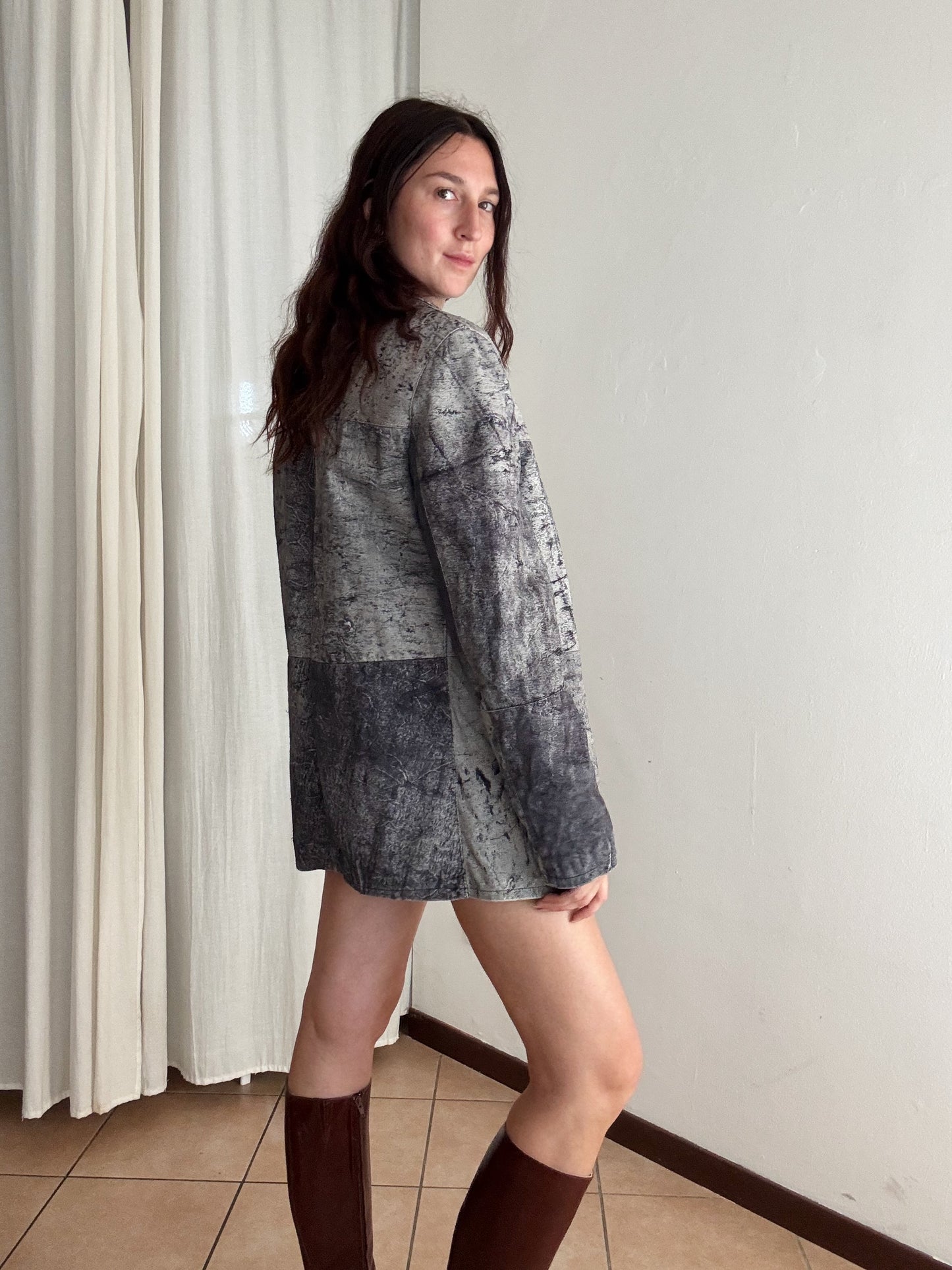 Giacca in pelle grigia unisex L